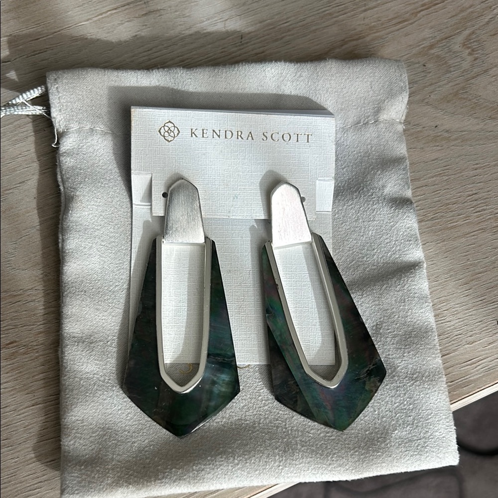 Kendra Scott Kiernan Earrings